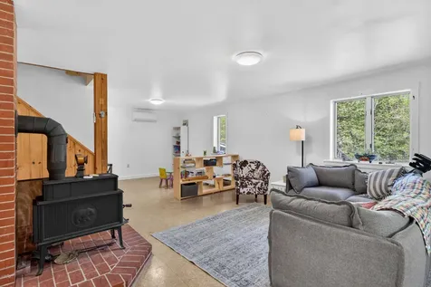 426 Bay Road Bowdoinham ME 04008