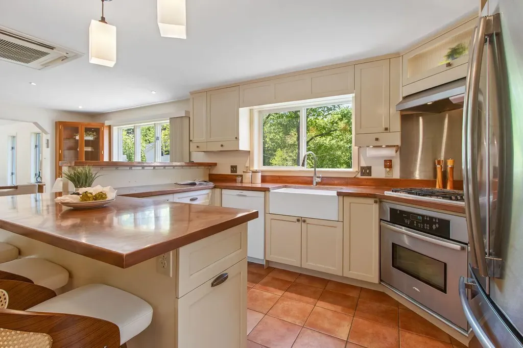 68 Aldworth Street Portland ME 04103