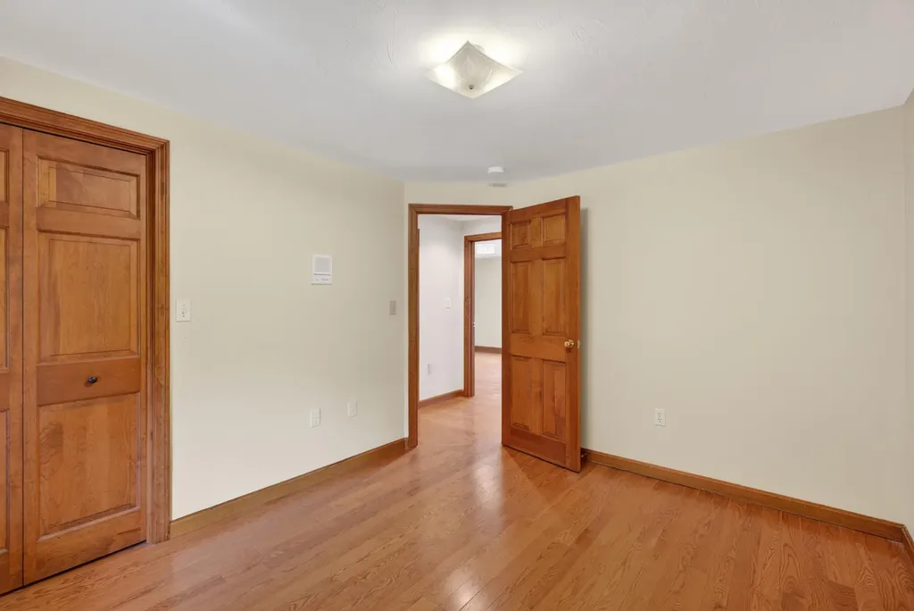2 Abby Lane Biddeford ME 04005