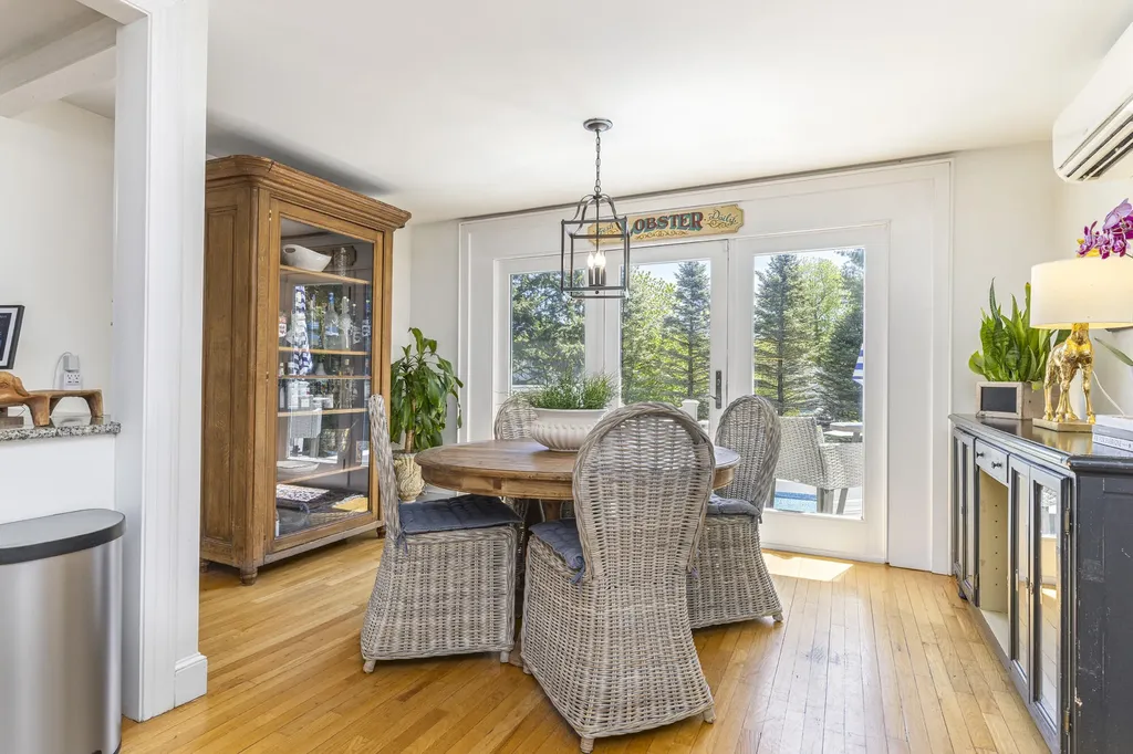 832 Sawyer Street South Portland ME 04106
