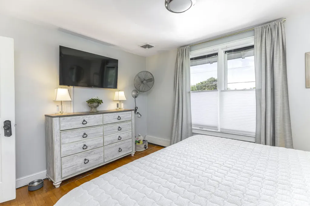 832 Sawyer Street South Portland ME 04106