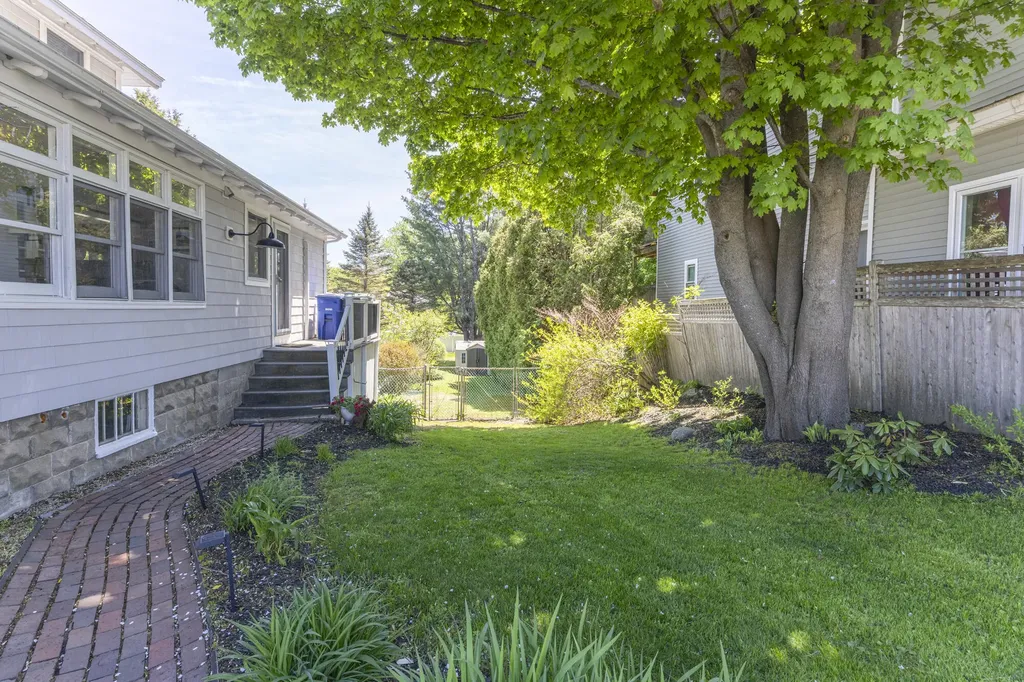 832 Sawyer Street South Portland ME 04106