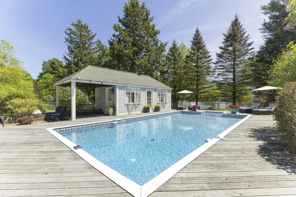832 Sawyer Street South Portland ME 04106