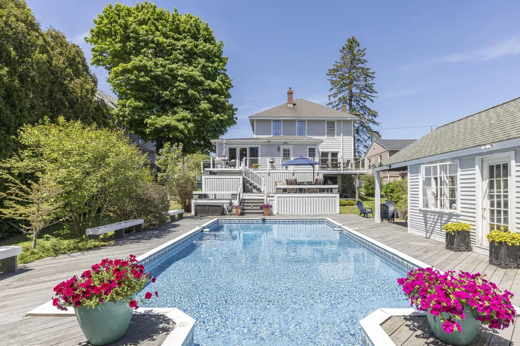 832 Sawyer Street South Portland ME 04106