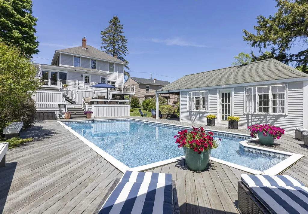 832 Sawyer Street South Portland ME 04106