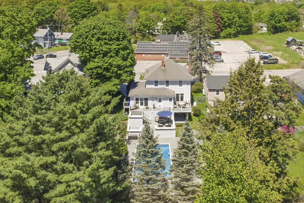 832 Sawyer Street South Portland ME 04106