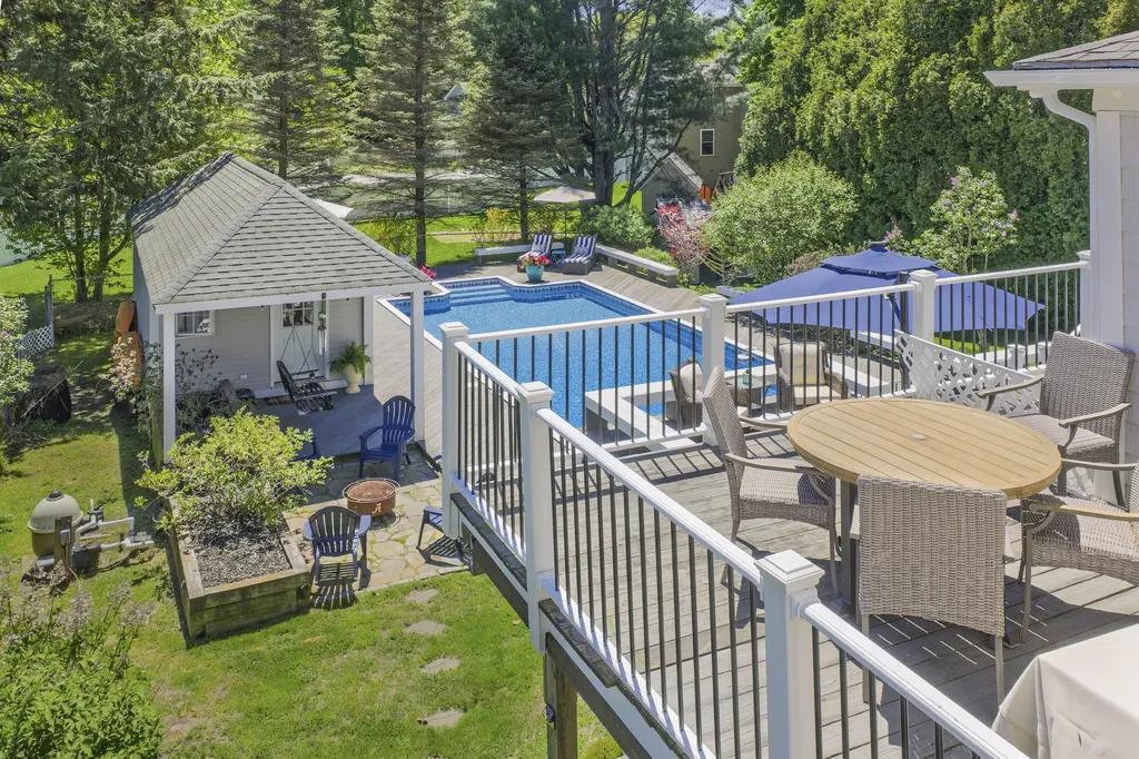 832 Sawyer Street South Portland ME 04106