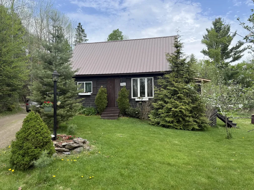105 Cross Road Stetson ME 04488