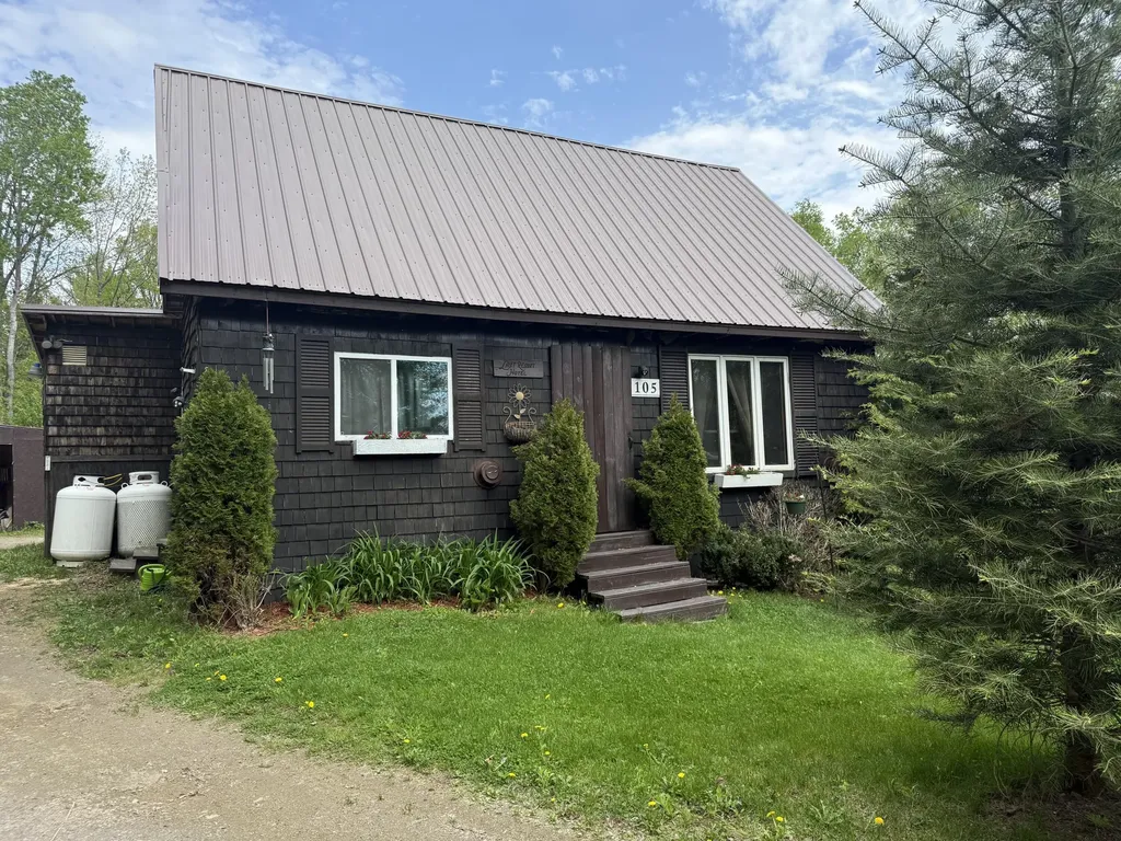 105 Cross Road Stetson ME 04488