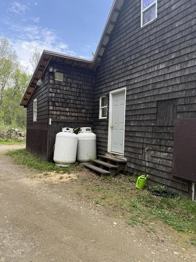 105 Cross Road Stetson ME 04488