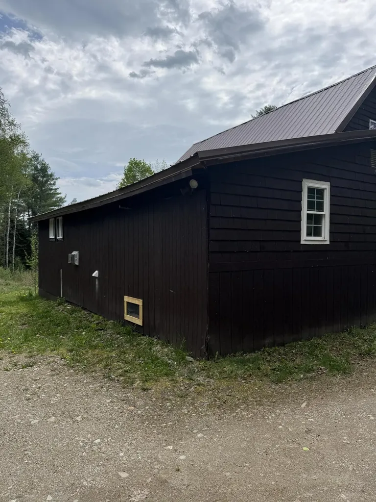 105 Cross Road Stetson ME 04488