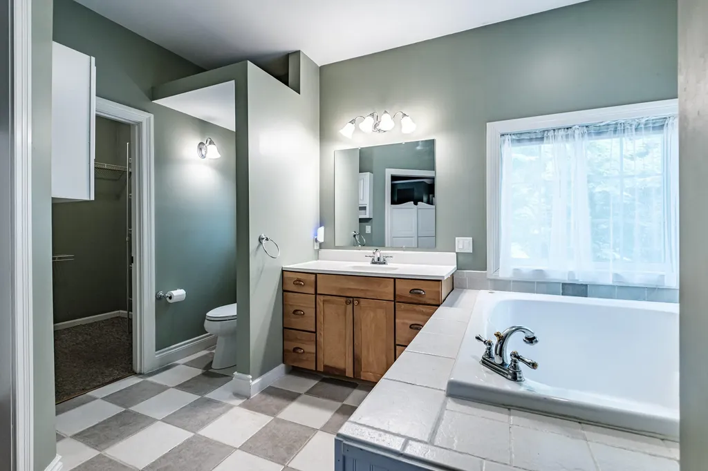 52 Alice Road Casco ME 04015
