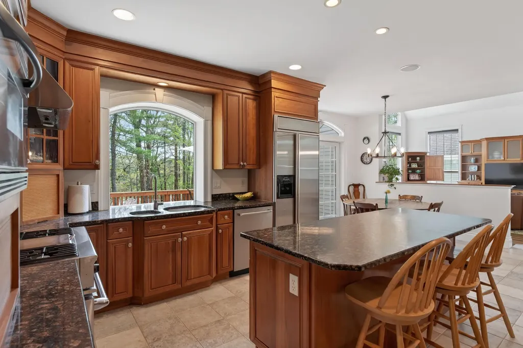 26 Veronica Lane Falmouth ME 04105