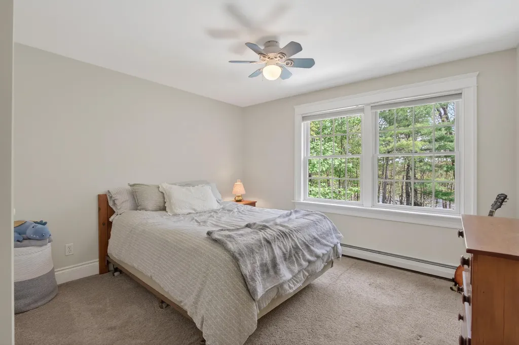 26 Veronica Lane Falmouth ME 04105