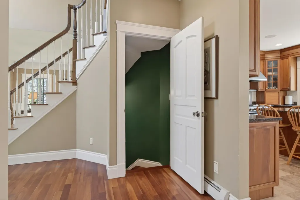 26 Veronica Lane Falmouth ME 04105