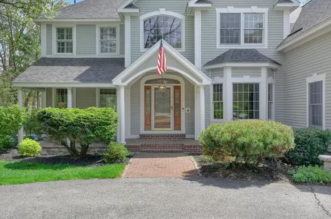26 Veronica Lane Falmouth ME 04105