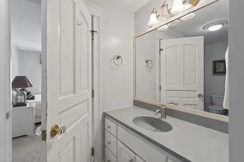 26 Veronica Lane Falmouth ME 04105