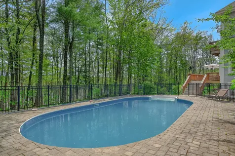 26 Veronica Lane Falmouth ME 04105