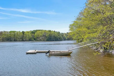 26 Veronica Lane Falmouth ME 04105