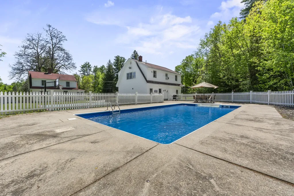 37 High Street Hollis ME 04042