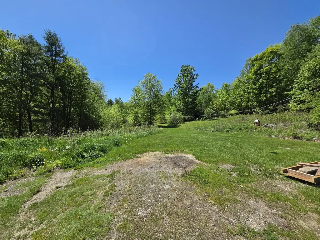 842 Brighton Hill Road Minot ME 04258