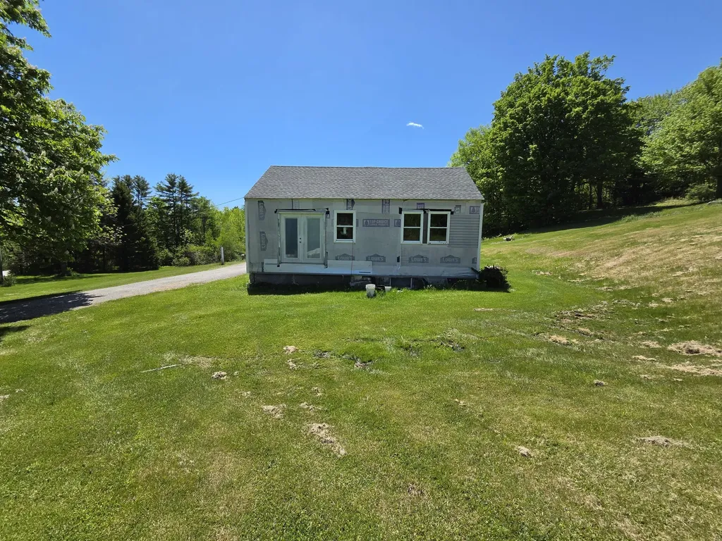 842 Brighton Hill Road Minot ME 04258