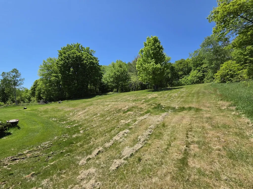 842 Brighton Hill Road Minot ME 04258