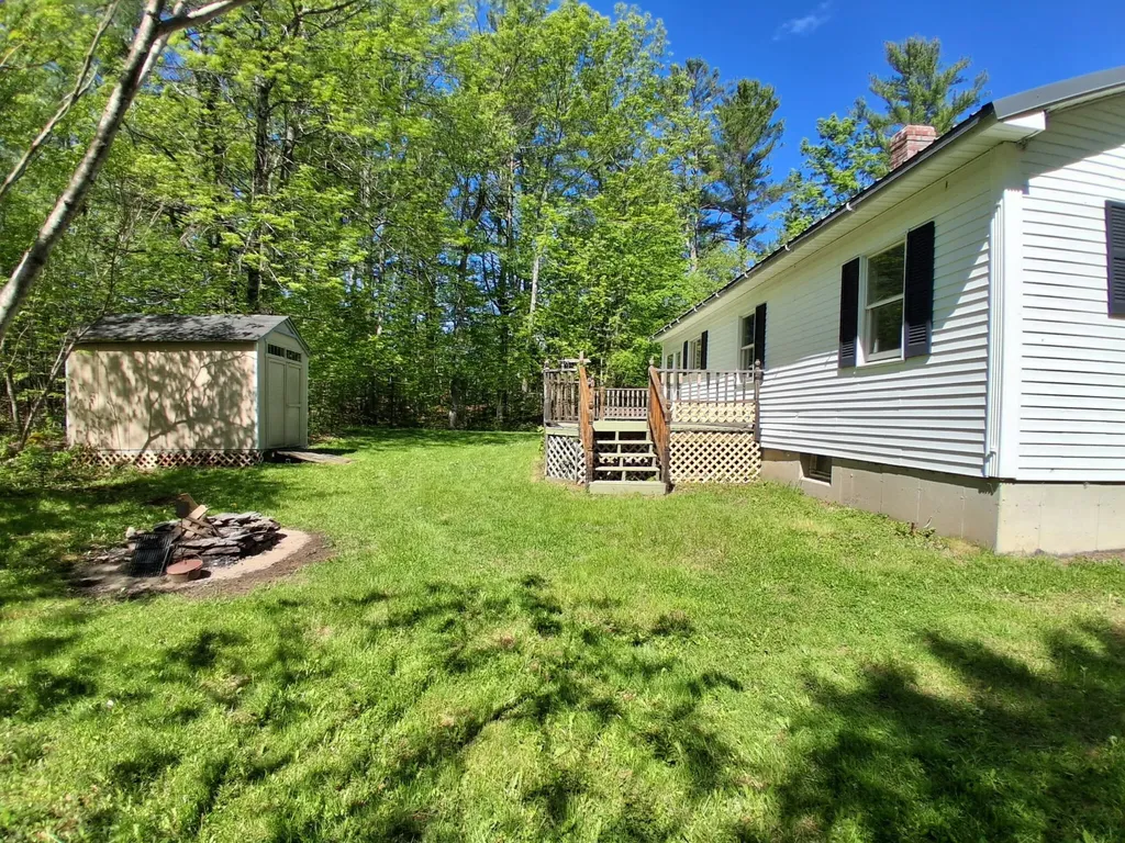 25 Brandy Lane Hudson ME 04449