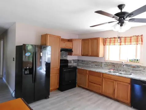 25 Brandy Lane Hudson ME 04449