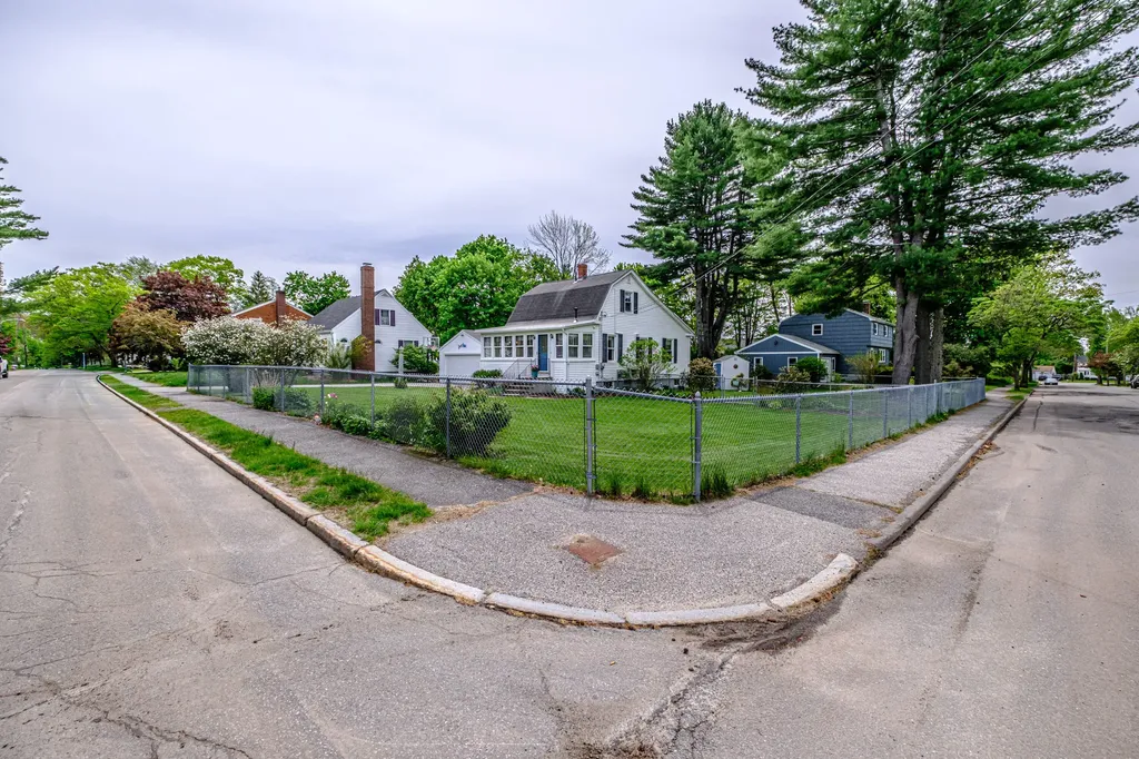 128 Madeline Street Portland ME 04103