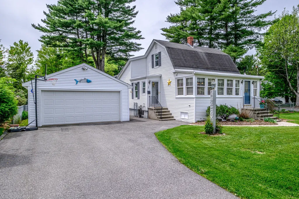 128 Madeline Street Portland ME 04103