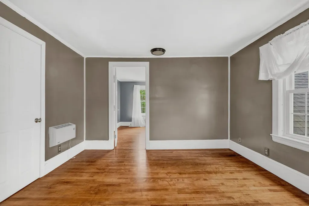 972 Western Avenue Manchester ME 04351