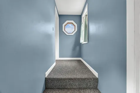 972 Western Avenue Manchester ME 04351
