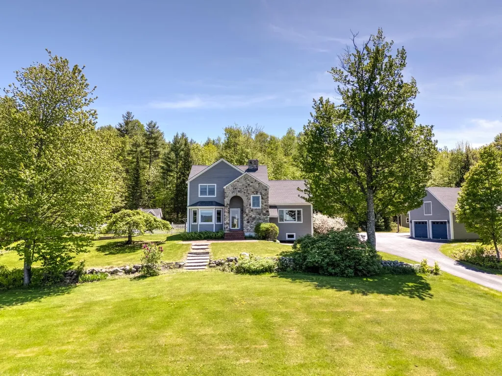 44 Jeffrey Road Minot ME 04258