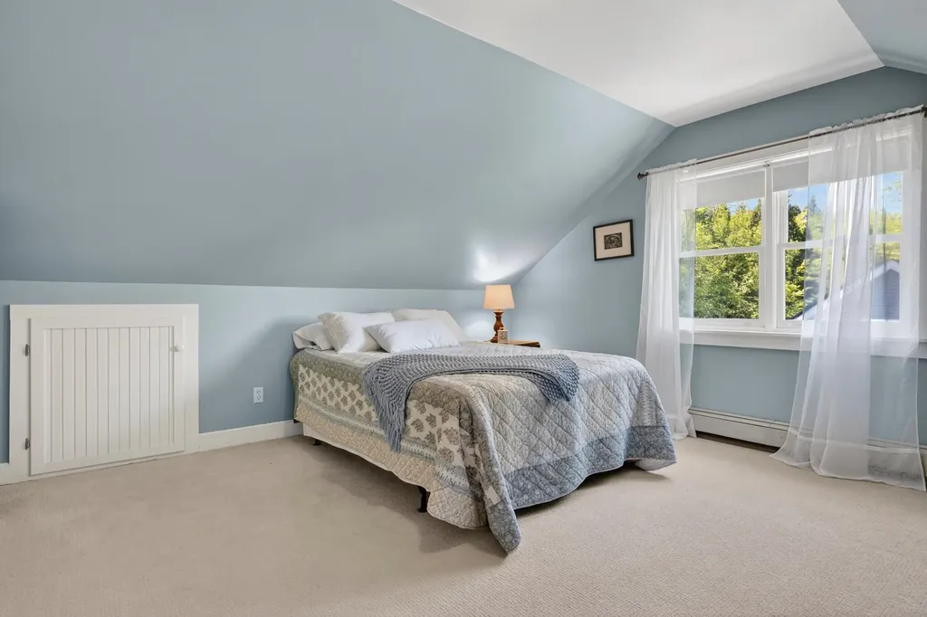 44 Jeffrey Road Minot ME 04258
