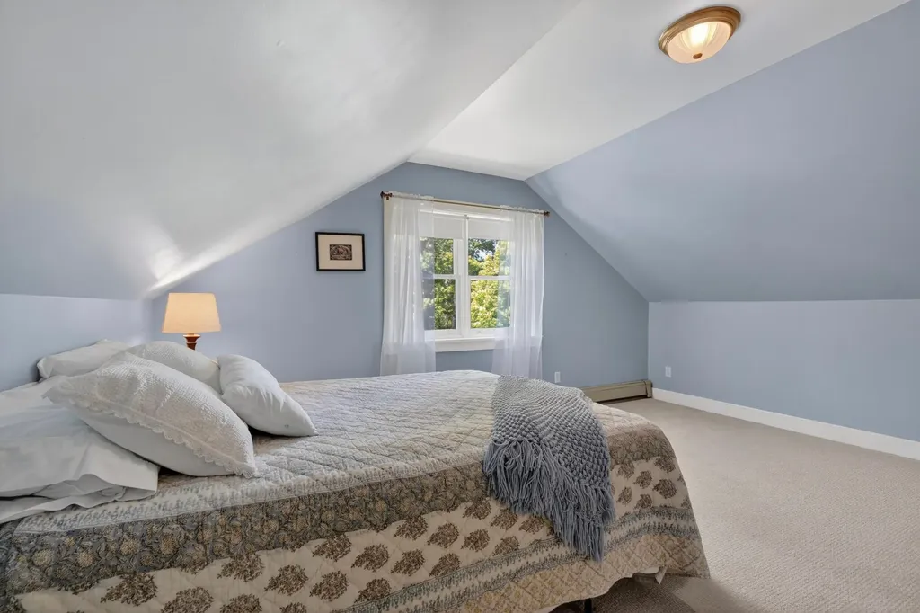 44 Jeffrey Road Minot ME 04258