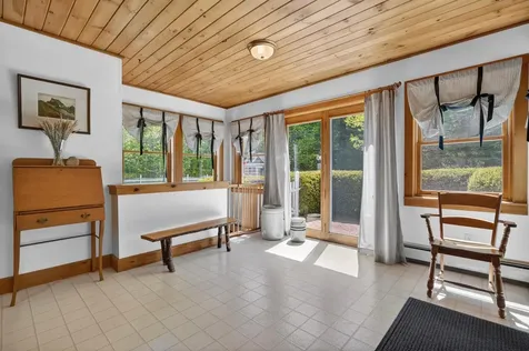 44 Jeffrey Road Minot ME 04258
