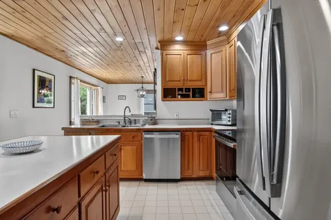44 Jeffrey Road Minot ME 04258