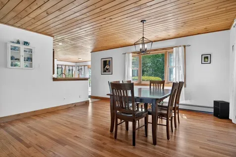 44 Jeffrey Road Minot ME 04258