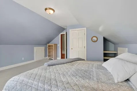 44 Jeffrey Road Minot ME 04258