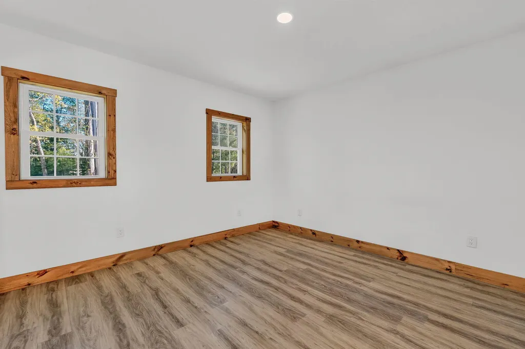 727 N Bend Road Surry ME 04684