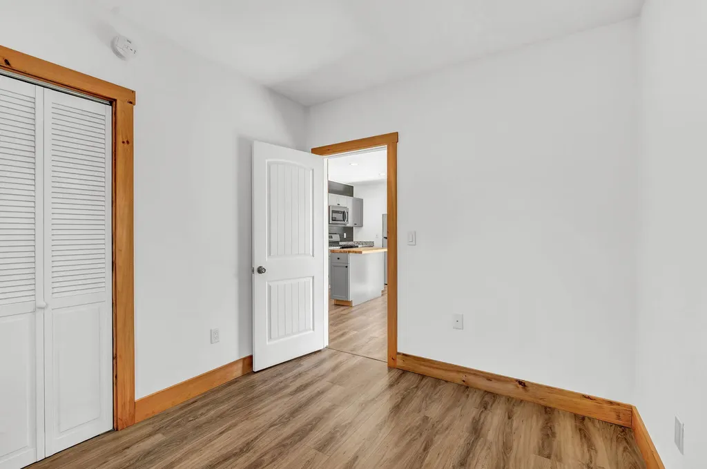 727 N Bend Road Surry ME 04684