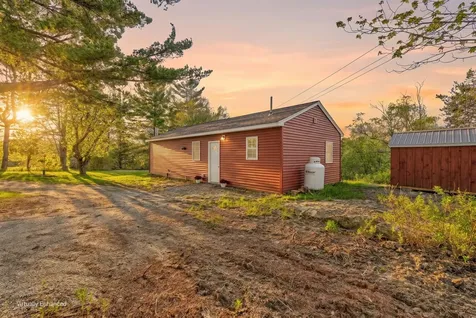 727 N Bend Road Surry ME 04684