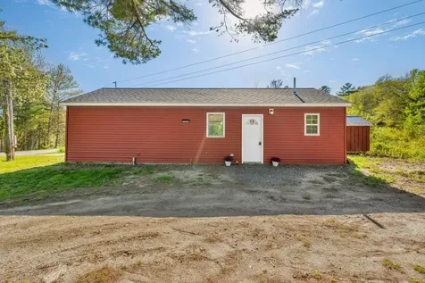 727 N Bend Road Surry ME 04684