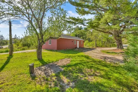 727 N Bend Road Surry ME 04684