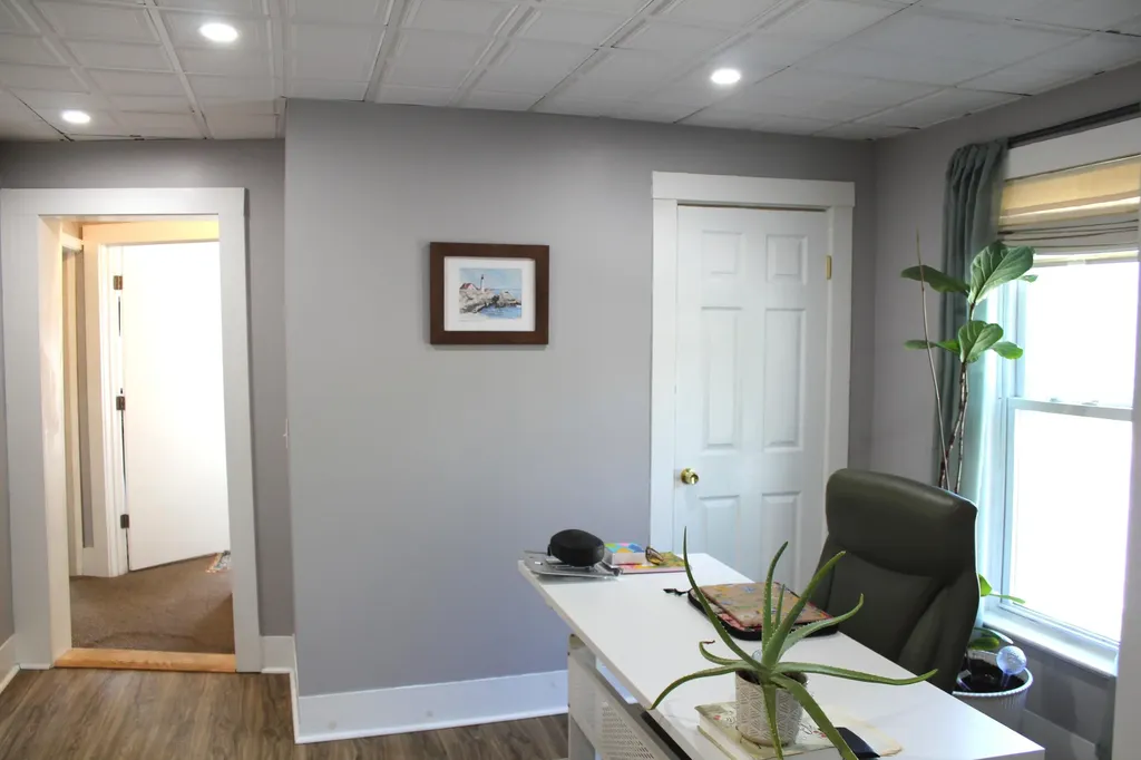 7 Grove Street Auburn ME 04210
