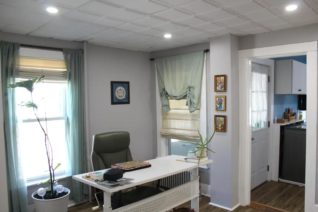 7 Grove Street Auburn ME 04210