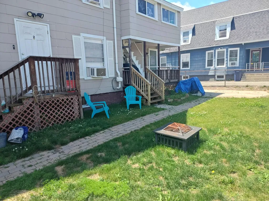7 Grove Street Auburn ME 04210