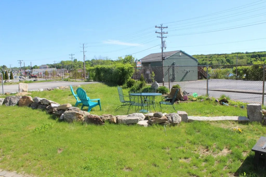 7 Grove Street Auburn ME 04210