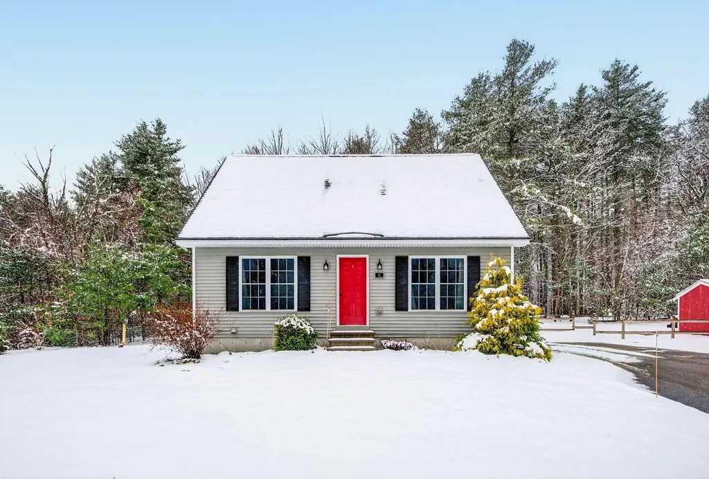 22 Poplar Hill Road Lebanon ME 04027